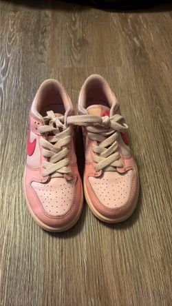 Pink dunks