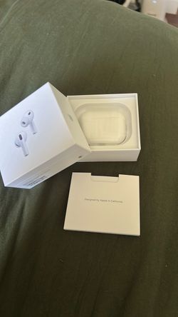 Wireless earbuds