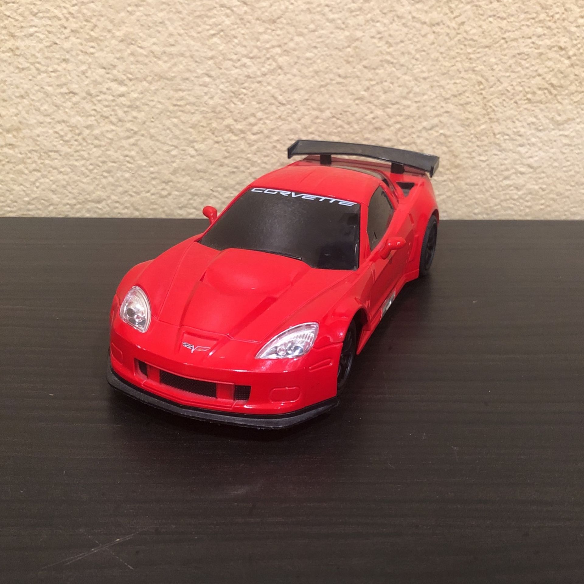 Toy Corvette C6.R