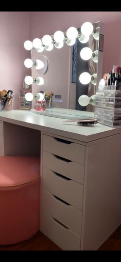 Impression Vanity Mirror