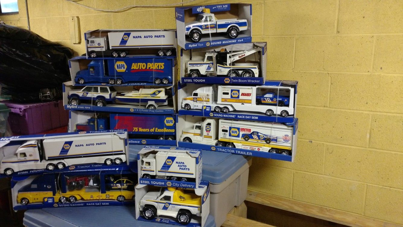 Napa auto parts toy trucks
