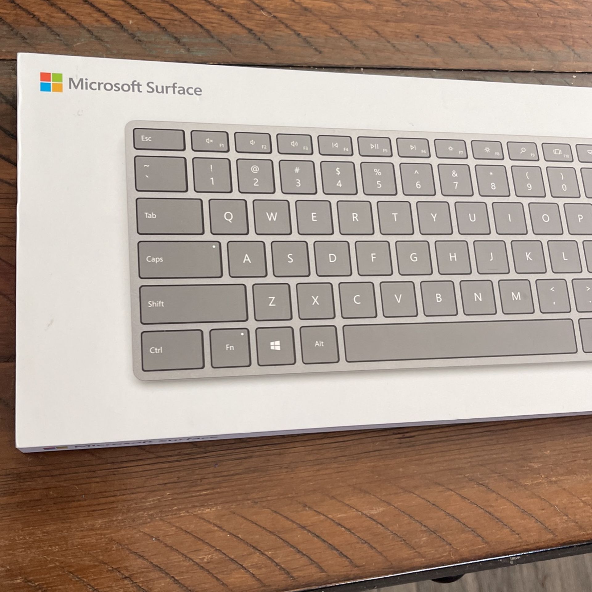 Microsoft Surface Keyboard and Slim Pen Charger