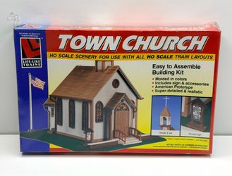 Life-Like Trains #1350 Town Church HO Scale Model Kit | NEW Sealed NOS