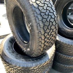 Set of used tires with 95% of life 265/70R16 bfgoodrich for $300 all four