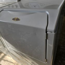 Maytag Electric Dryer Working Perfectly Fine Very Clean Super Capacity I Can Deliver To You 90 Days Warranty 
