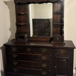 Dresser Mirror Set