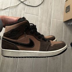 Jordan 1 SE Dark Chocolate