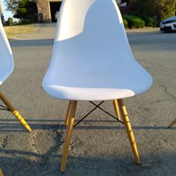 Herman Miller Eames Style Chairs - Make OFFER