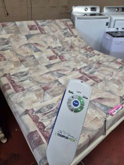 Electric Queen bed  60x80. Remote control foam  with mattress