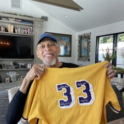 Kareem Abdul-Jabbar Signed lakers Warm Up Jersey