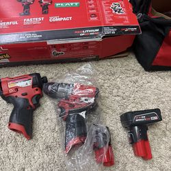 Milwaukee m12