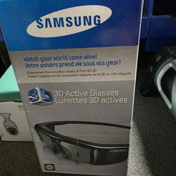 Samsung 3D glasses NEW