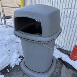 Toter trash can