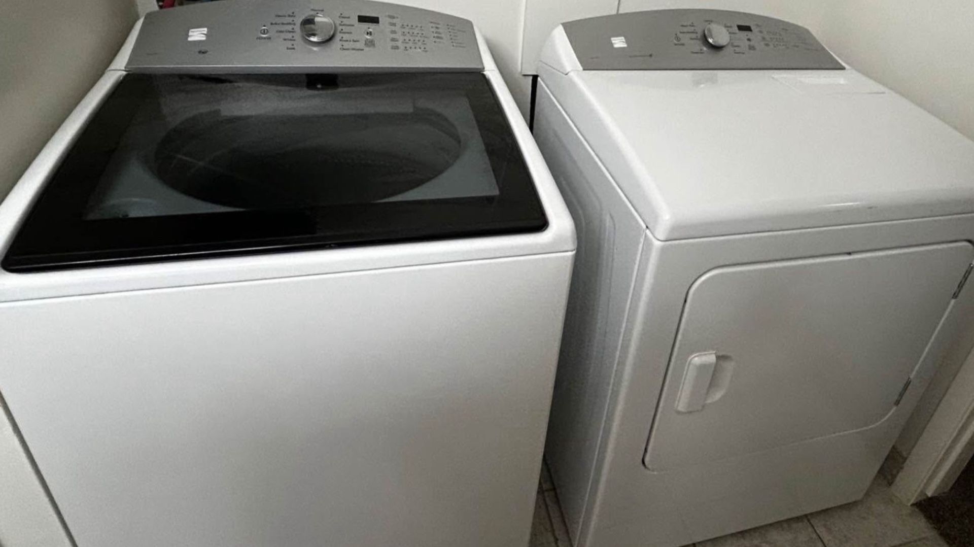 Kenmore Max Capacity Washer And Gas Dryer Set