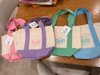 Mini tote bags