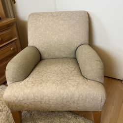 ***Ethan Allen Chair***