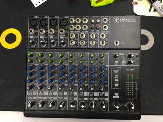 Mackie 1202VLZ4 Mixer