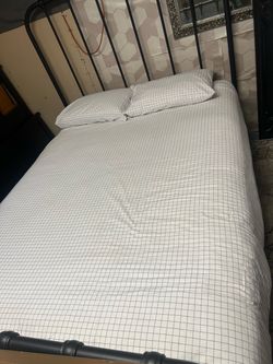 Queen size bed frame with mattress