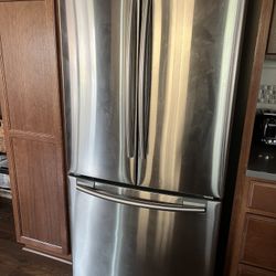 SAMSUNG refrigerator