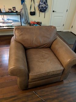 Pottery Barn Turner Roll Arm Leather Chair
