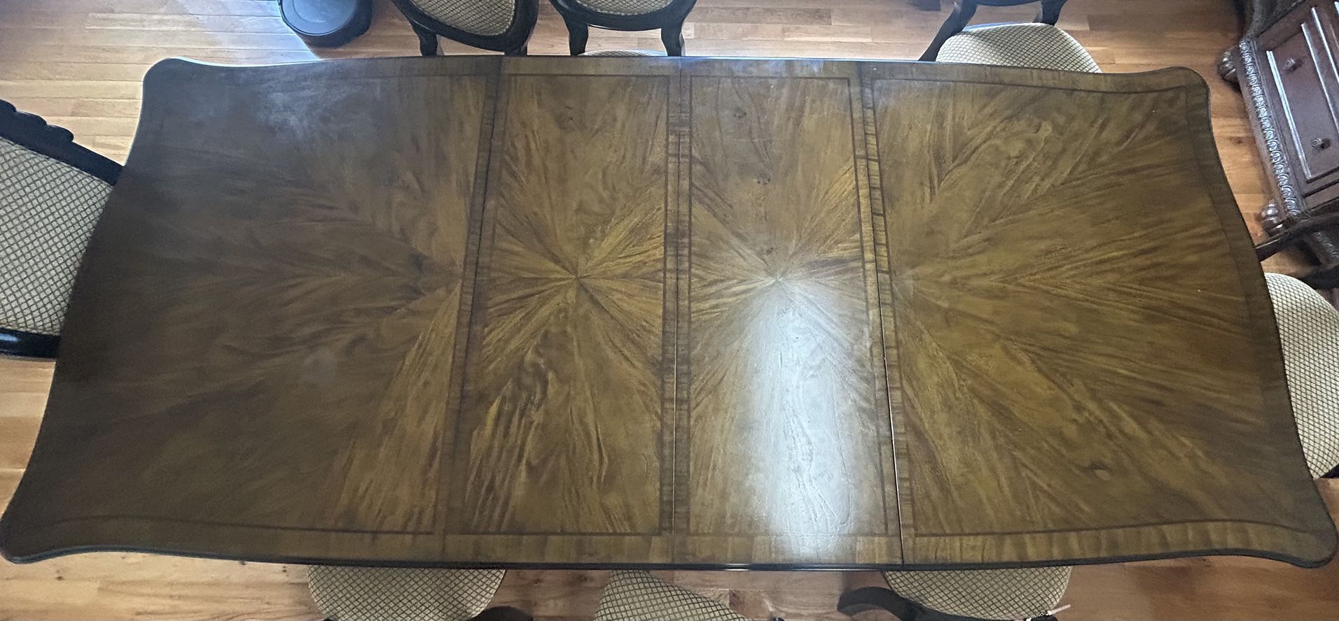 Bradford Heights 9-pc. Dining Set