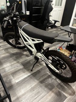 Throne Srpnt Electric Dirt Bike