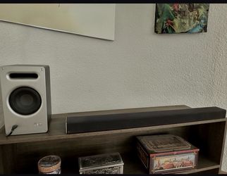 Vizio SoundBar & Wireless Subwoofer (works great!)