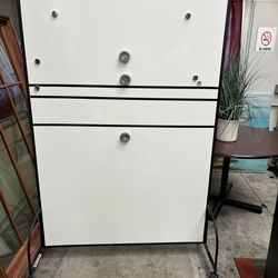 Global Industrial Deluxe Mobile Office White Erasable Panel 2 Sided