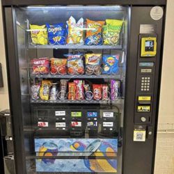 Combo Vending Machine With Credit Card Reader 