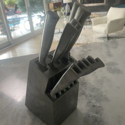 Set of Knives With Holder