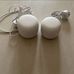 2 Nest Wifi Routers
