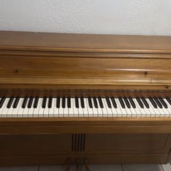 Wurlitzer Piano