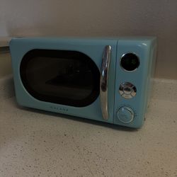 Retro Baby Blue Microwave 