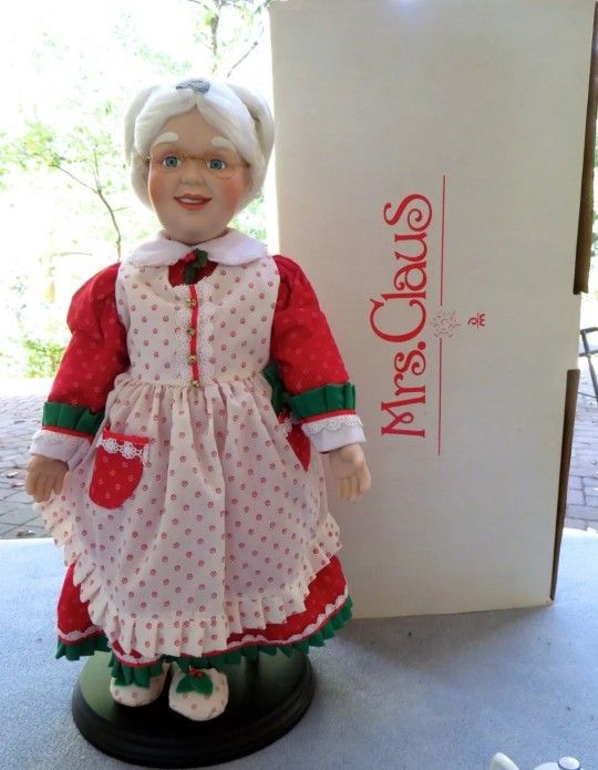Danbury Porcelain Mrs Claus Doll