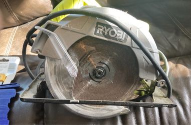 RYOBI 13 Amp Corded 7-1/4 in. Circular Saw.  AS IS