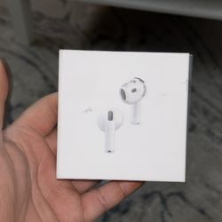 Apple AirPods 4 W/ Noise Cancellation