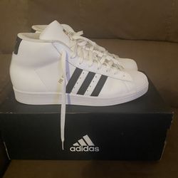 Shell Top Adidas Brand New Size 8.5 