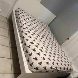 Full size ikea bed frame in great condition