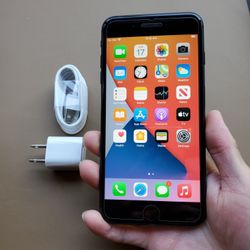 iPhone 8 Plus - UNLOCKED - Like New 