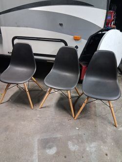 3 Chairs