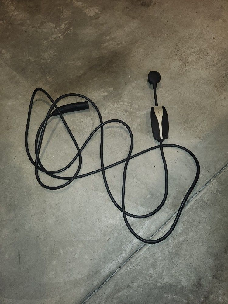 Tesla  Mobile Charger
