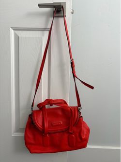Authentic Marc by Marc Jacobs bag in vibrant red-orange pebbled leather with polished silver-tone hardware