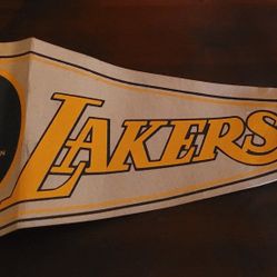 Lakers Vintage 1980s Forum Pennant
