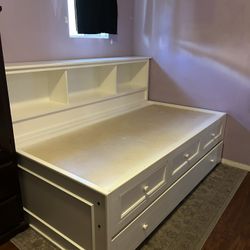 Twin Size Double Bed 