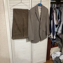 Men’s Suit/Dress Clothes