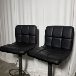  Set of 2 Black Bar Stools