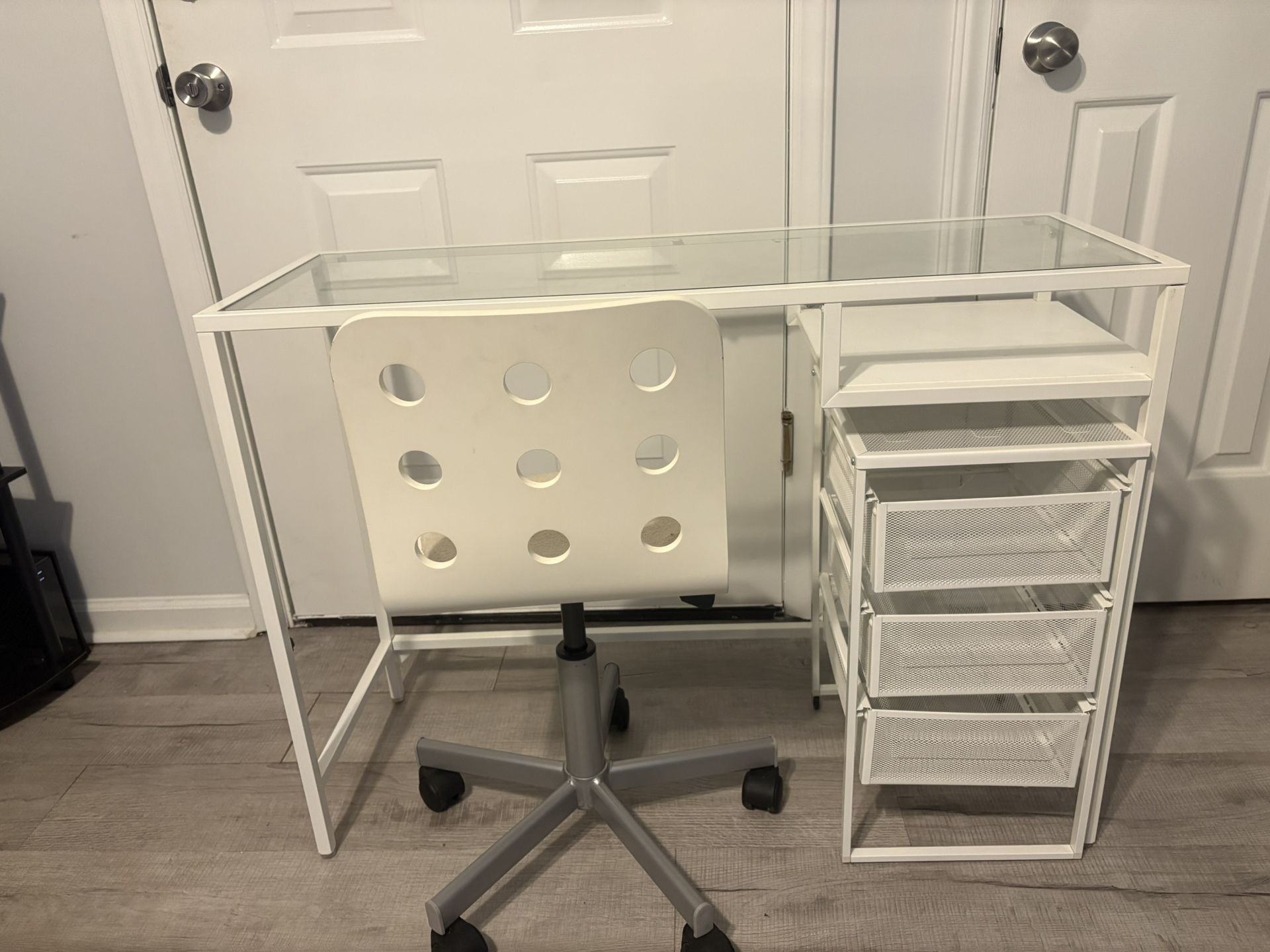 Small Office Desk