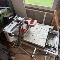 Diamondback tile taw