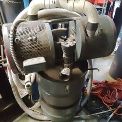 Dual motor shop vac