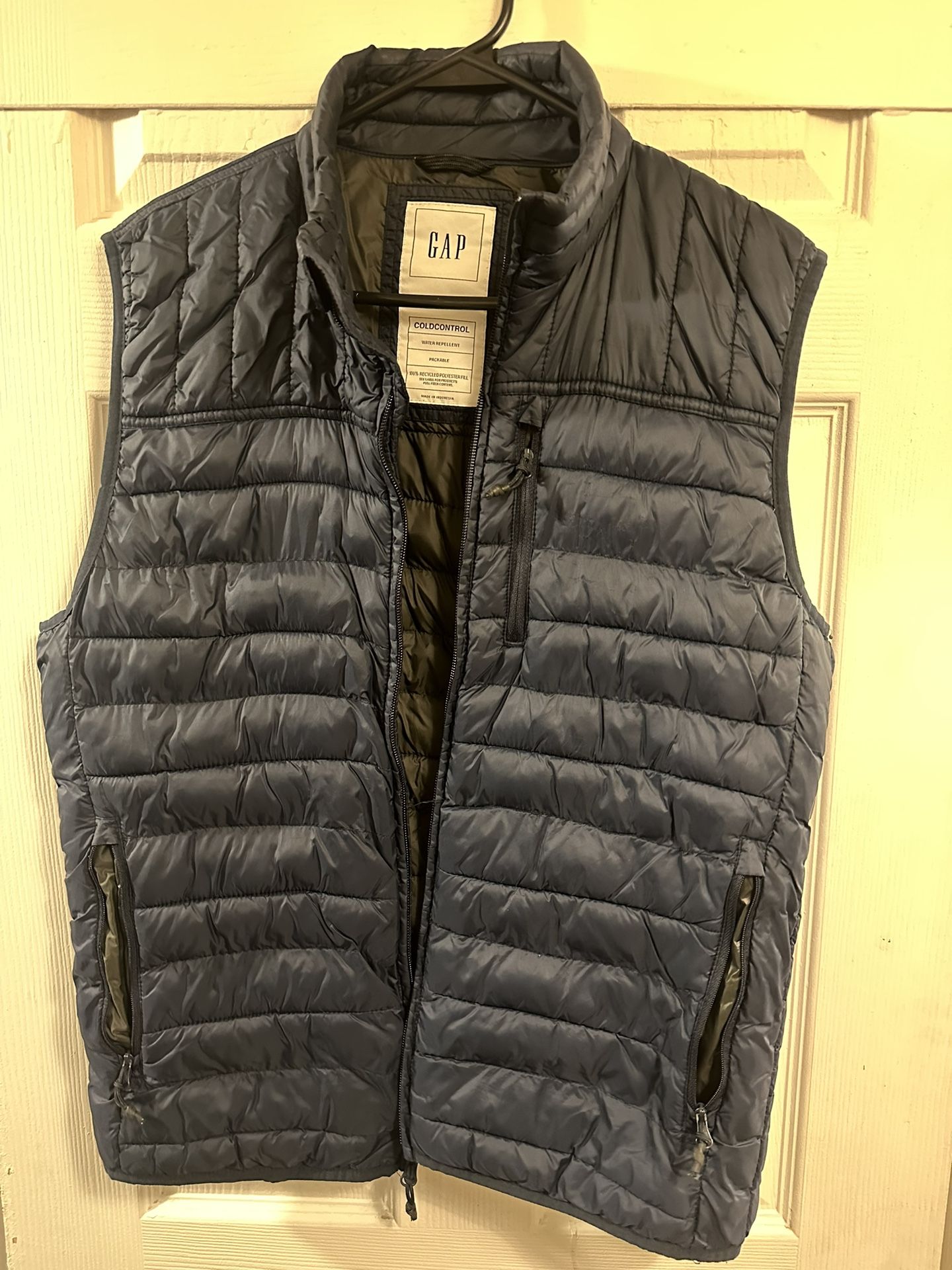 Men’s Sleeveless Packable Jacket 